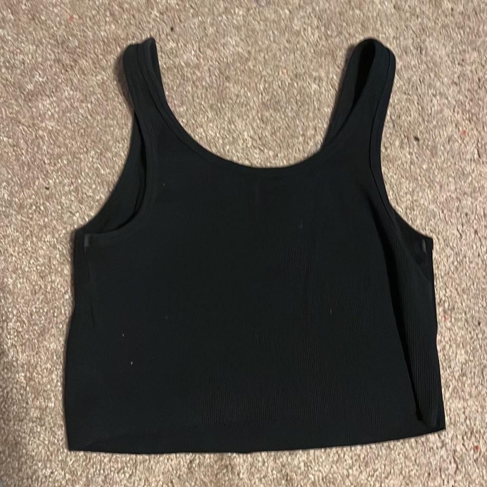 Black stretchy cropped tank top - Picture 2 of 3